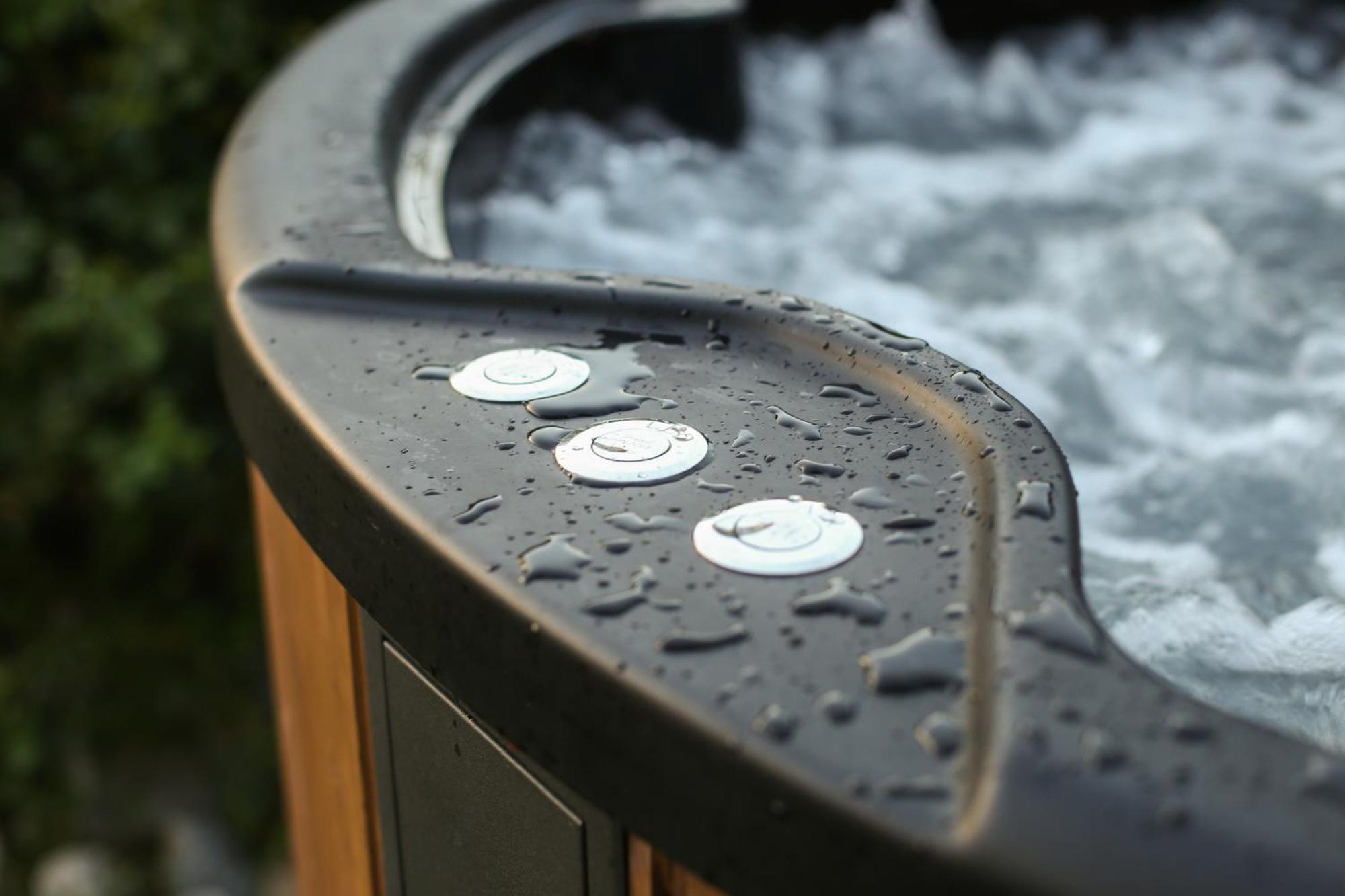 House Arupium - Hot Tub Villa Otocsán Kültér fotó