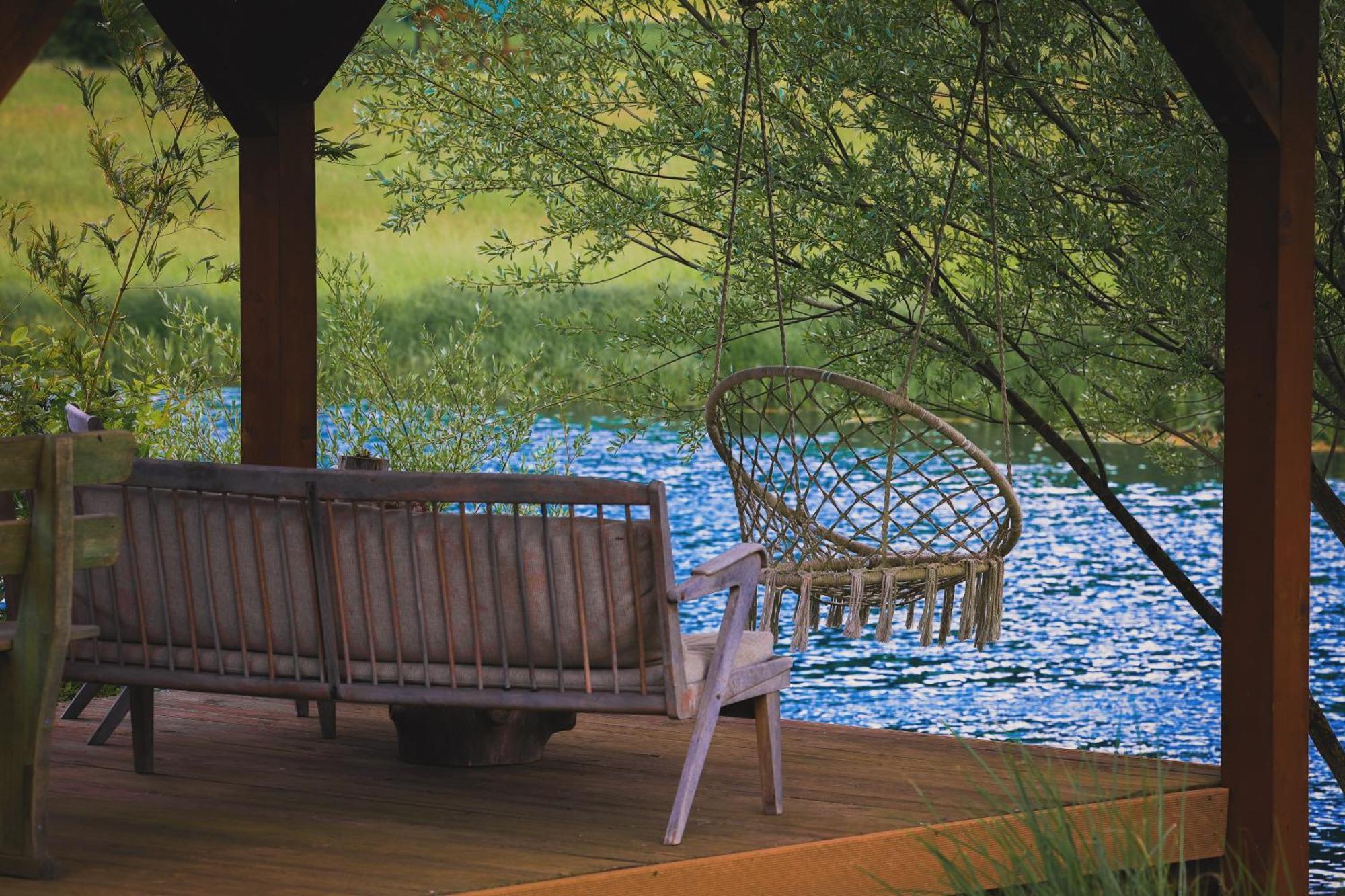 House Arupium - Hot Tub Villa Otocsán Kültér fotó